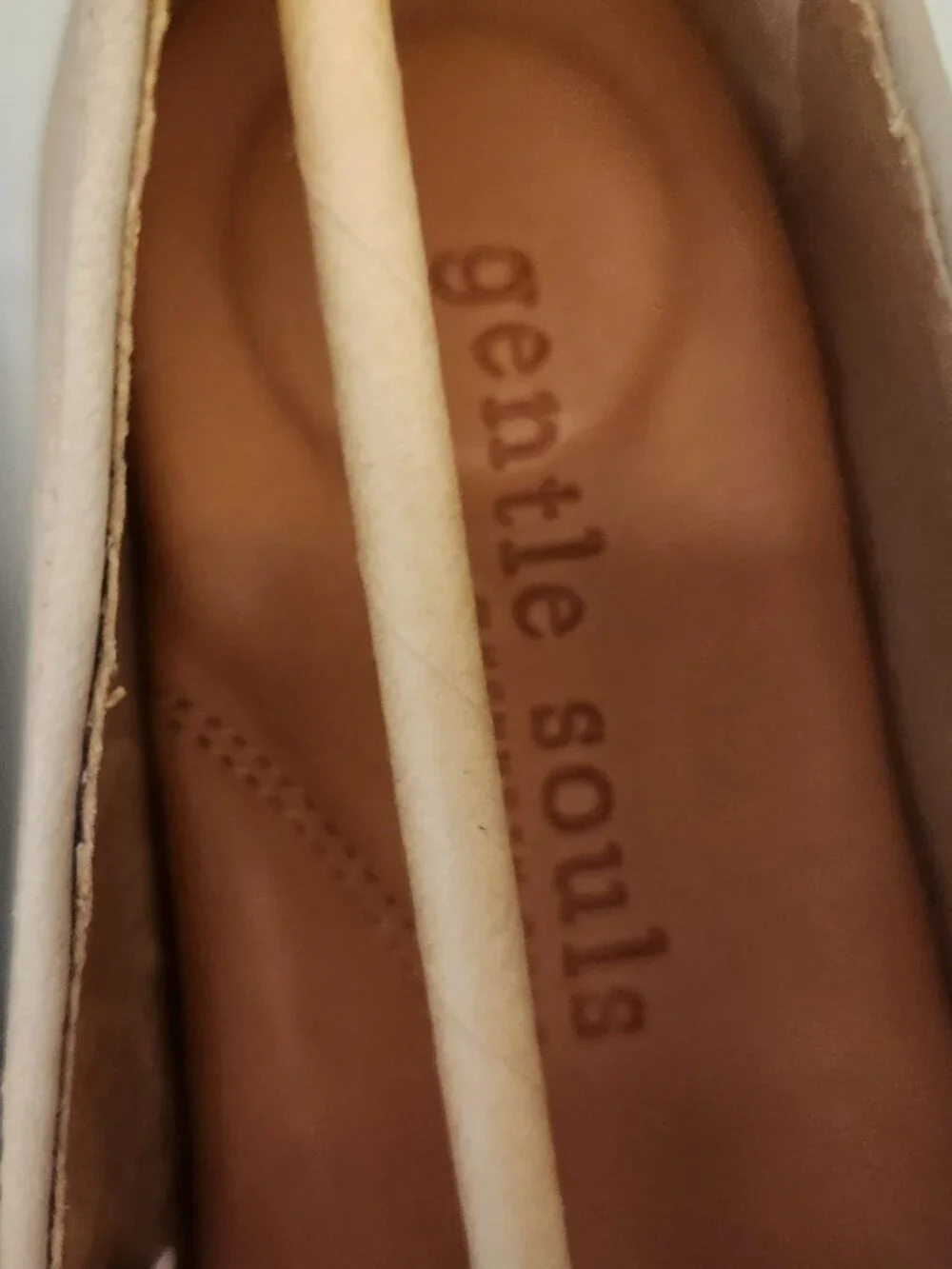 Gentle Souls Women's Eugene 2 Perf Loafer. Mushroom. NIB. Size Various